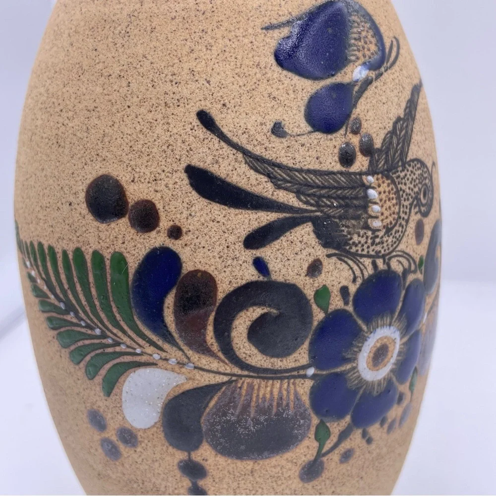 Mexican folk art tonala pottery vase, signed hand painted sandstone